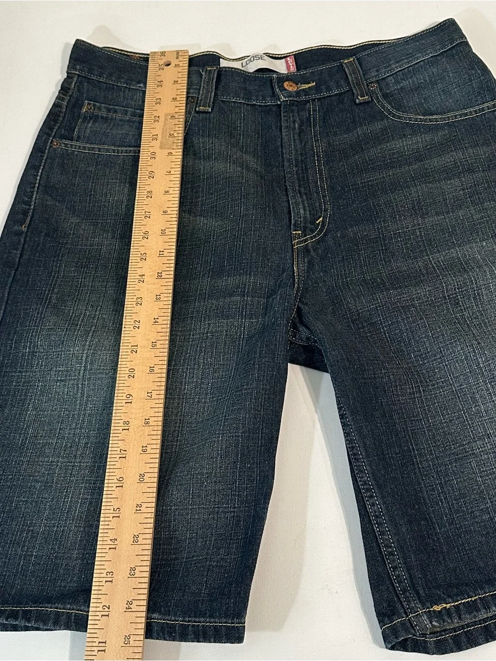 Y2K - LEVI STRAUSS & CO - LOOSE FIT - DENIM SHORTS